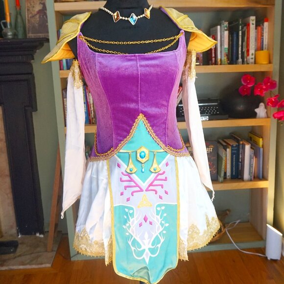Dolls Kill Warrior Princess Halloween Costume - Princess Zelda - Picture 1 of 9